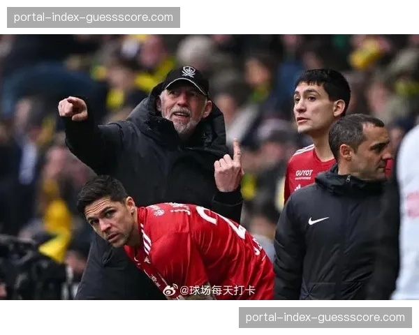 传闻:多家英超俱乐部派出球探现场考察布雷斯特中场里斯-米卢 传闻:多家英超俱乐部派出球探现场考察布雷斯特中场里斯-米卢